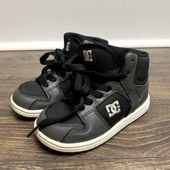 Toddler DC high top shoes - Picture 1 of 5